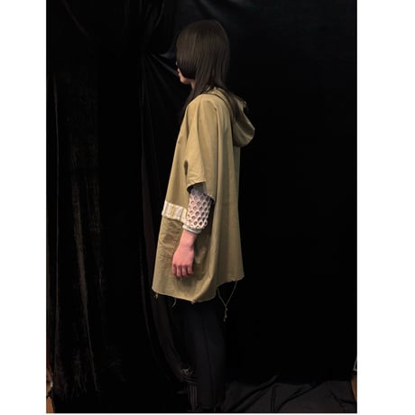 Loose silhouette large poncho