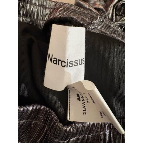 Narcissus pleated skirt