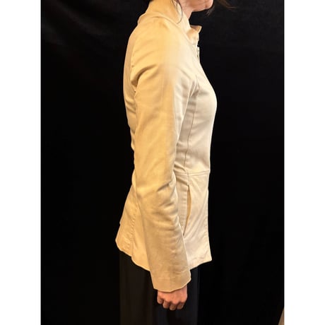 ZUCCa tight zipper jacket