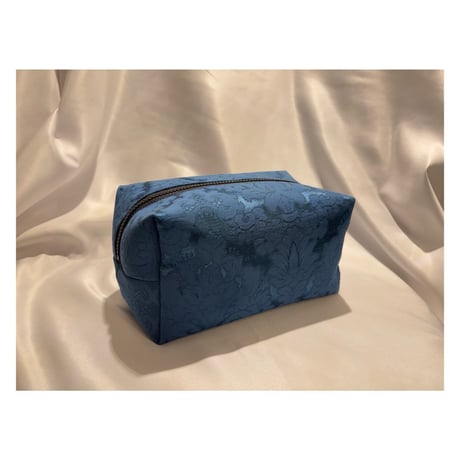 antique curtains box pouch