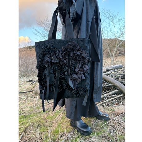 original decorative black back.
