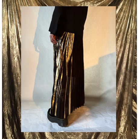 Y's pleated long skirt