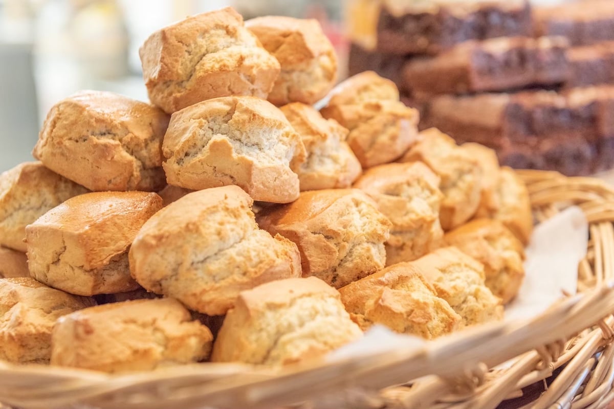 Snow様  6月の英国スコーン * 伊勢丹新宿6月のスコーン】 ・プレーン ・アールグレイオレンジ