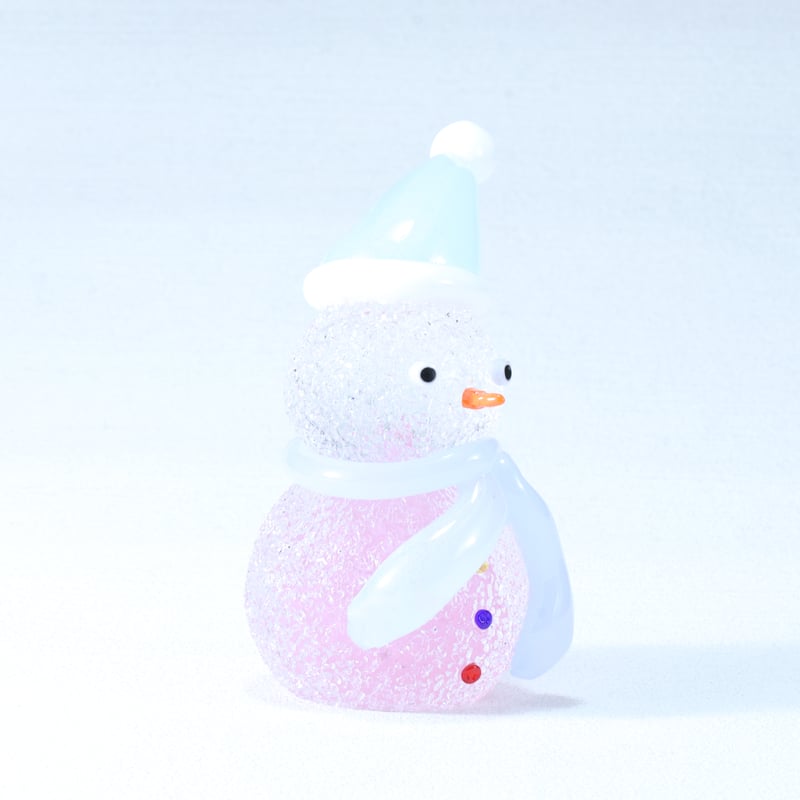 家の前で松ぼっくりを拾う麦わら帽子の雪だるま ヴィンテージ ステンドグラス il_fullxfull.6386137932_6fw1.jpg