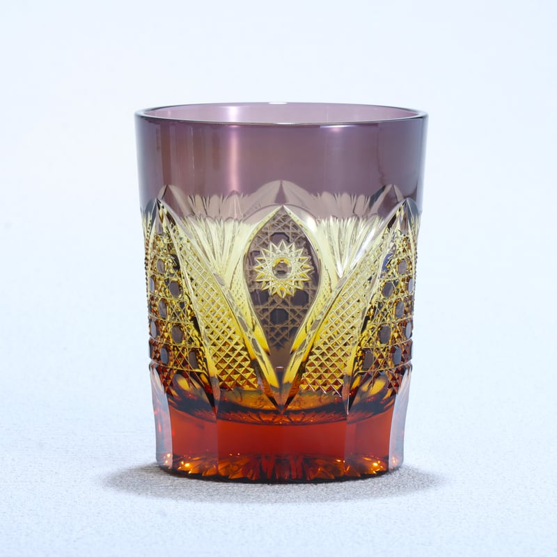 ぱ*だ様 未使用品　黒木国昭作　綾切子　オールドファッショングラス　共箱付き　現 オールドファッション「綾切子」 アンバー/グリーン | グラス