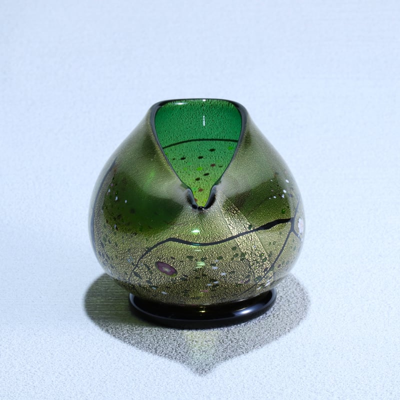 グリーンガラス 花びら型器 緑系 / green | 古道具・器 ハナレ きりゅう