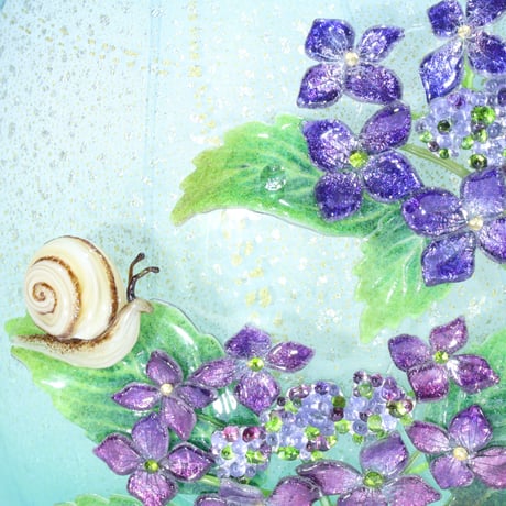 花器　金・プラチナ彩「雨恵」～紫陽花とカタツムリ～