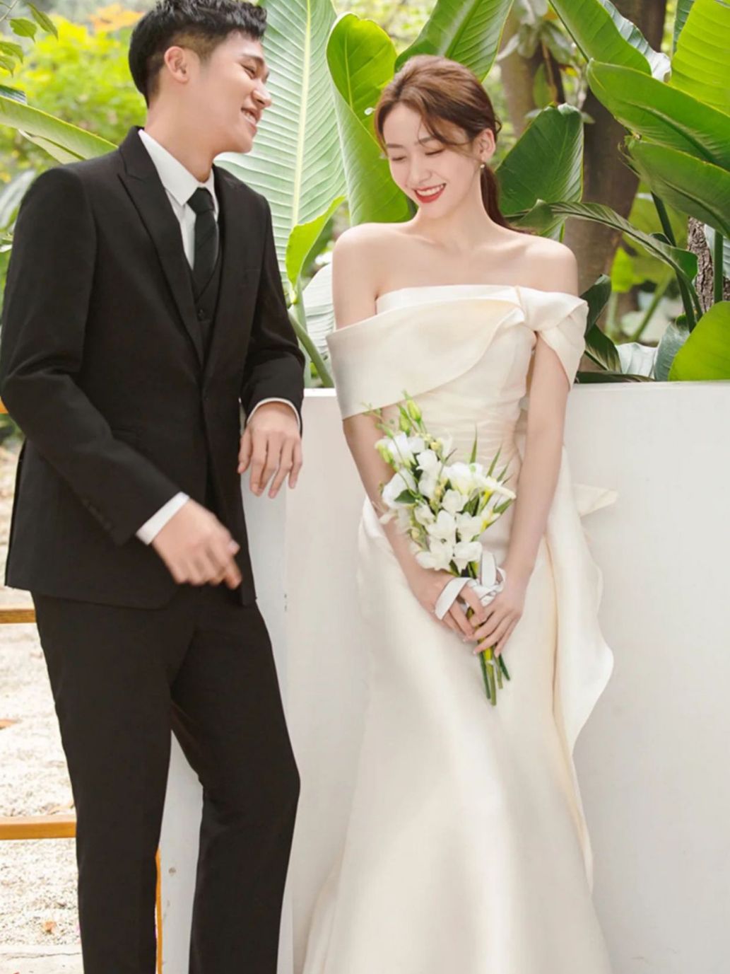 オフショルダー ウェディングドレス 前撮り 結婚式 二次会 花嫁 | DYH 