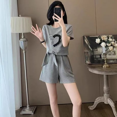 半袖 T シャツショートパンツ 2 点セット レディース 夏用カジュアルスポーティ