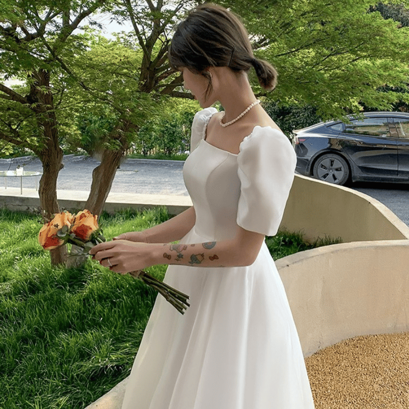 結婚式 前撮り ウエディングドレス サテン スクエアネック | DYH