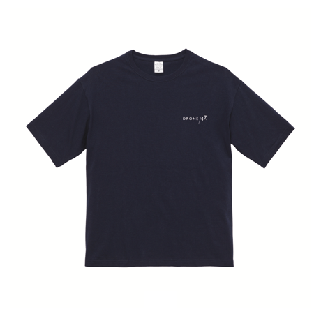 ビッグシルエット Tシャツ（胸元 & 襟下 ロゴ）