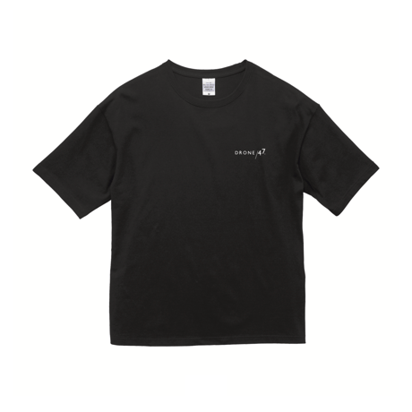 ビッグシルエット Tシャツ（胸元 & 襟下 ロゴ）