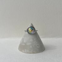 露店の景品のゆびわ
