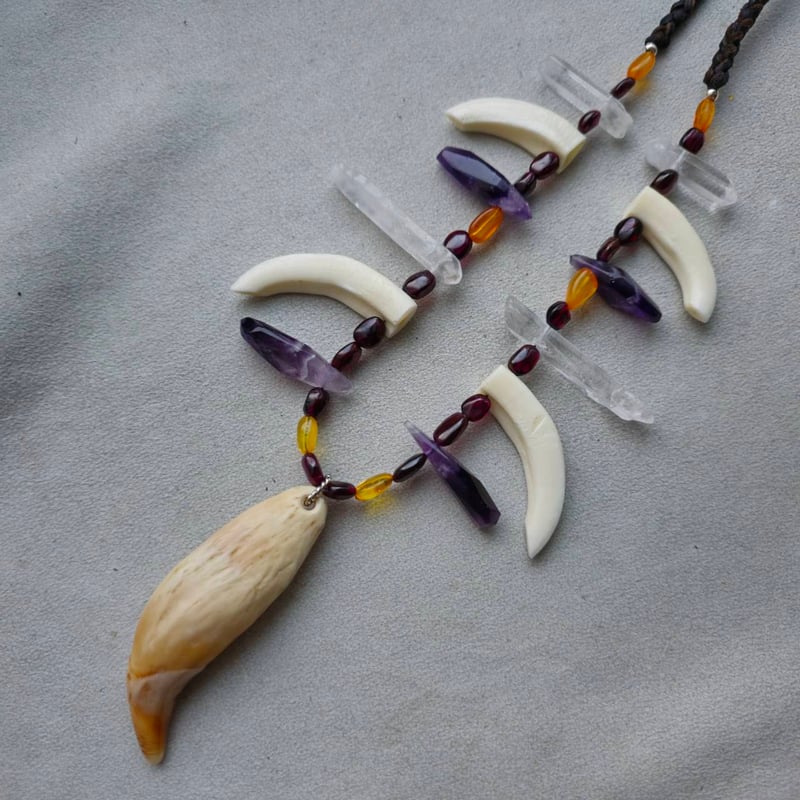 ヒグマの牙 族長の首飾り | 鹿角工房～イランカラプテ～