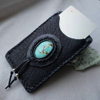 栃木レザーと鹿革のパスケース　ナンバーエイトターコイズ 栃木レザーと鹿革のパスケース ナンバーエイトターコイズ | 鹿角工房