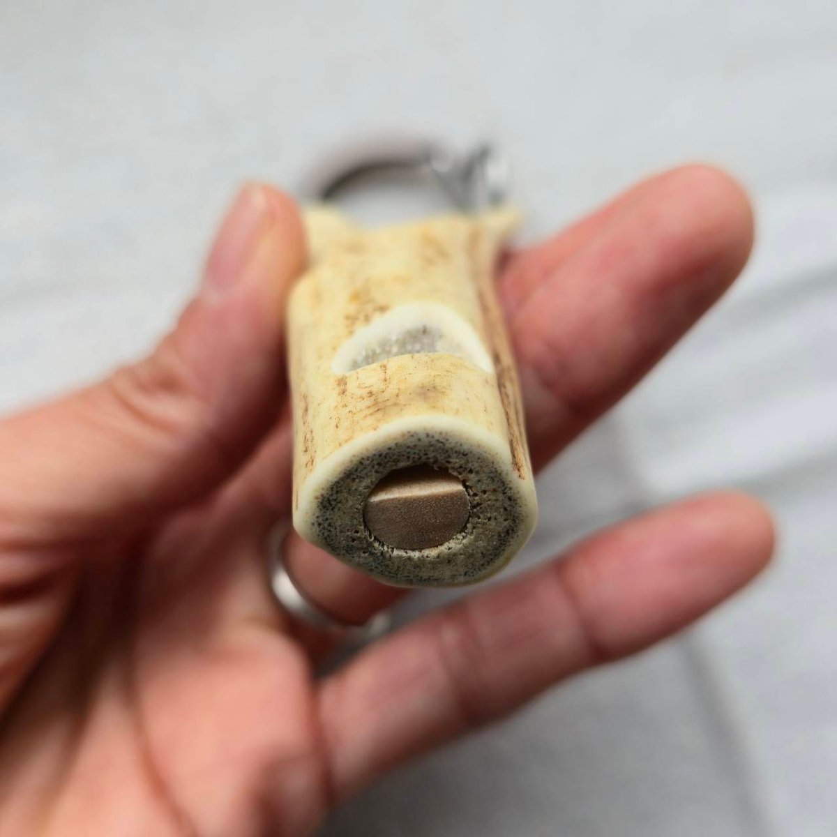 蝦夷鹿の角笛 mont-bellカラビナ#4 | 鹿角工房～イランカラプテ～