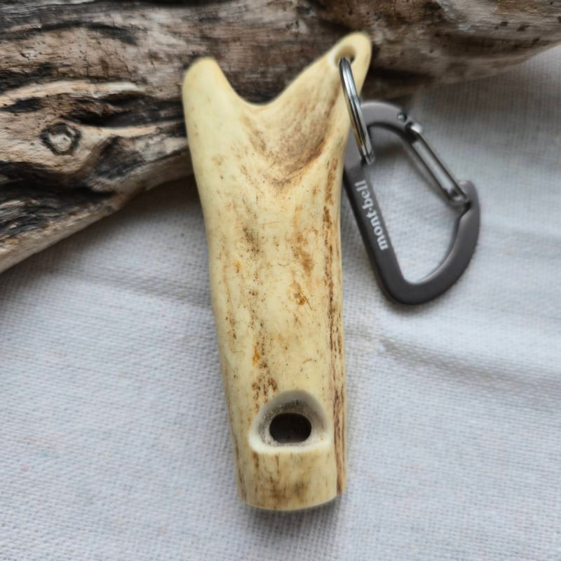 蝦夷鹿の角笛 mont-bellカラビナ#4 | 鹿角工房～イランカラプテ～