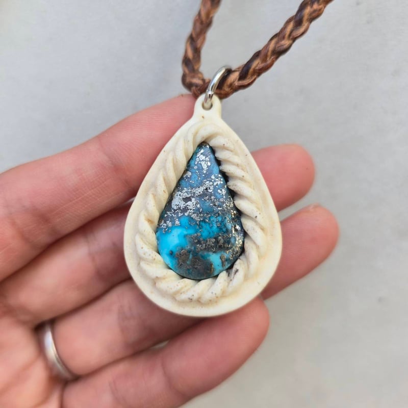 鹿の角 ペルシアンターコイズのペンダント#7 鹿の角 ペルシアンターコイズのペンダント#7 | 鹿角工房