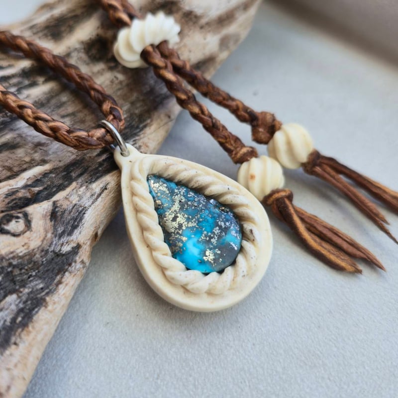 鹿の角 ペルシアンターコイズのペンダント#7 鹿の角 ペルシアンターコイズのペンダント#7 | 鹿角工房