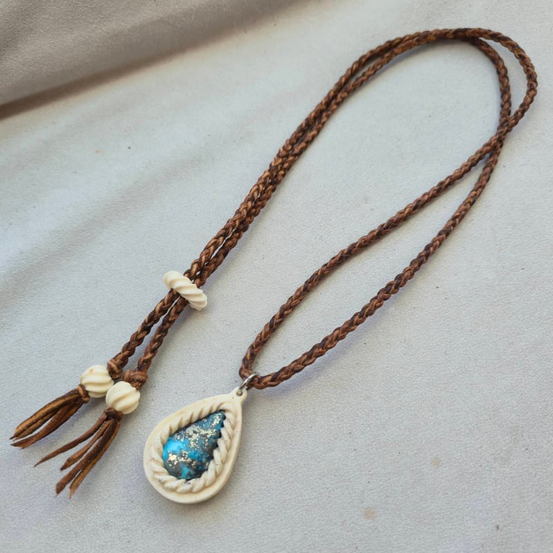 鹿の角 ペルシアンターコイズのペンダント#7 鹿の角 ペルシアンターコイズのペンダント#7 | 鹿角工房