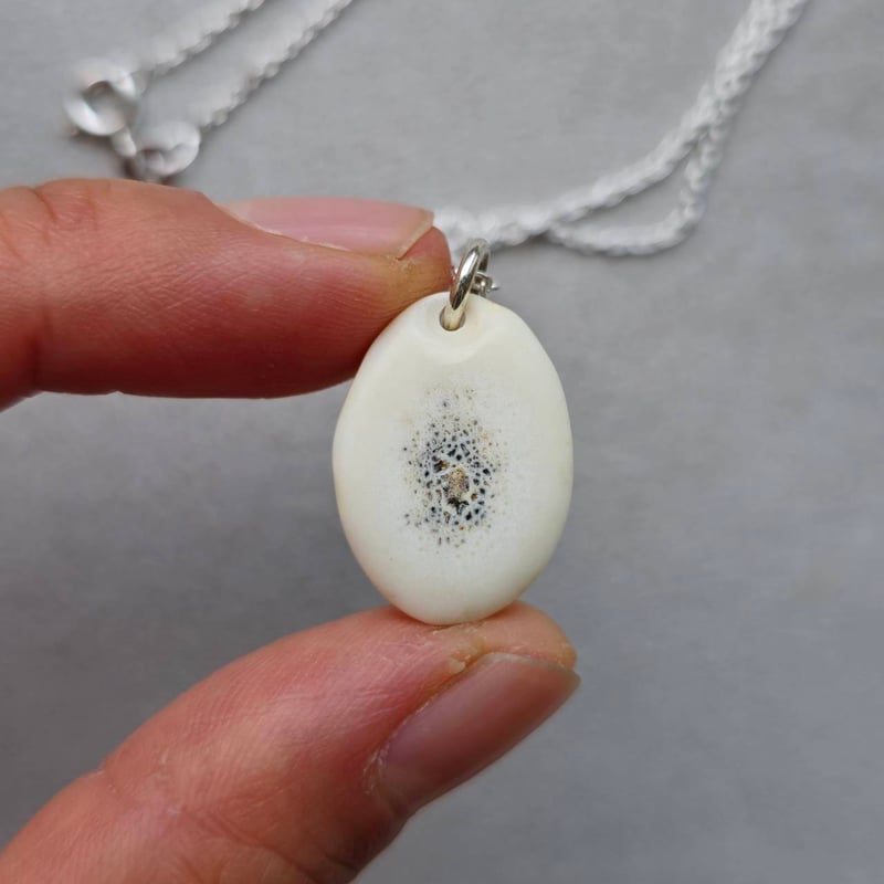 鹿の角 エメラルドのネックレス | 鹿角工房～イランカラプテ～