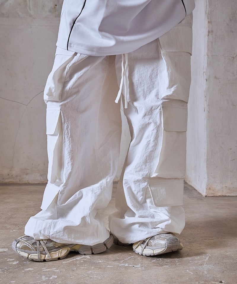 COUNTLESS POCKET EASY CARGO PANTS / WHITE | Volff