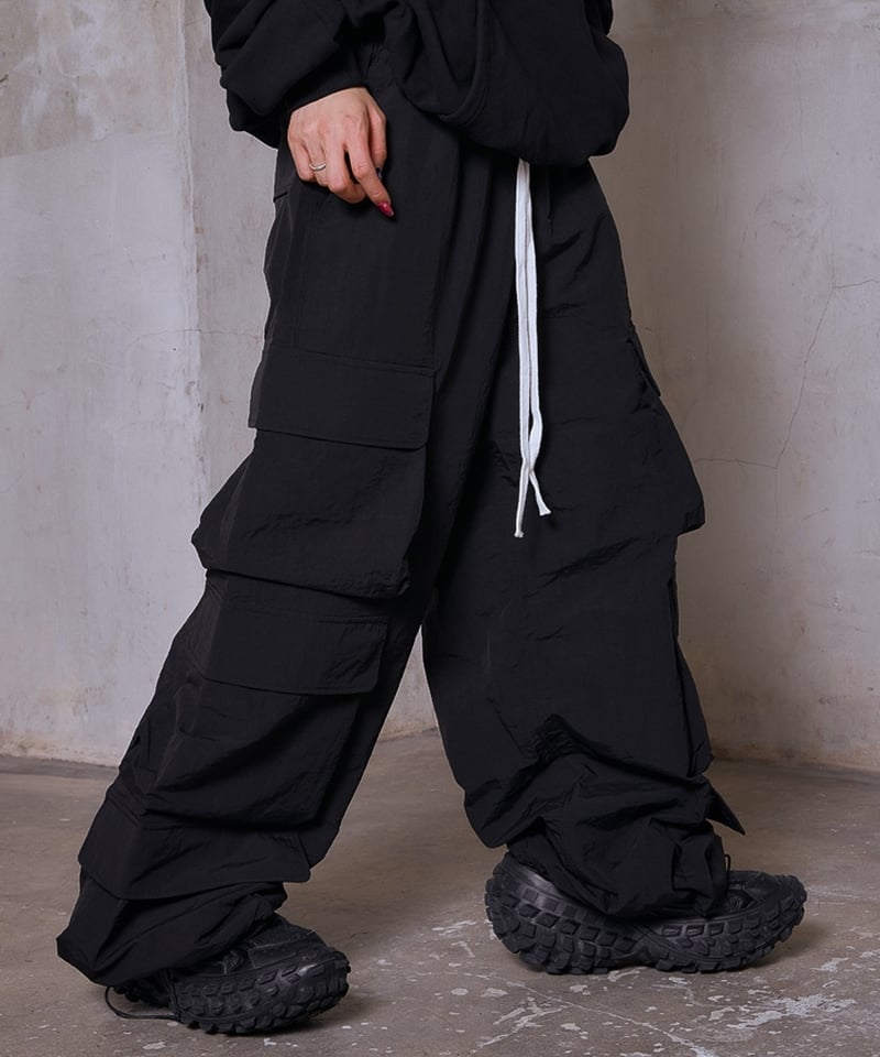 COUNTLESS POCKET EASY CARGO PANTS / BLACK | Volff COUNTLESS POCKET EASY CARGO PANTS / BLACK | Volff