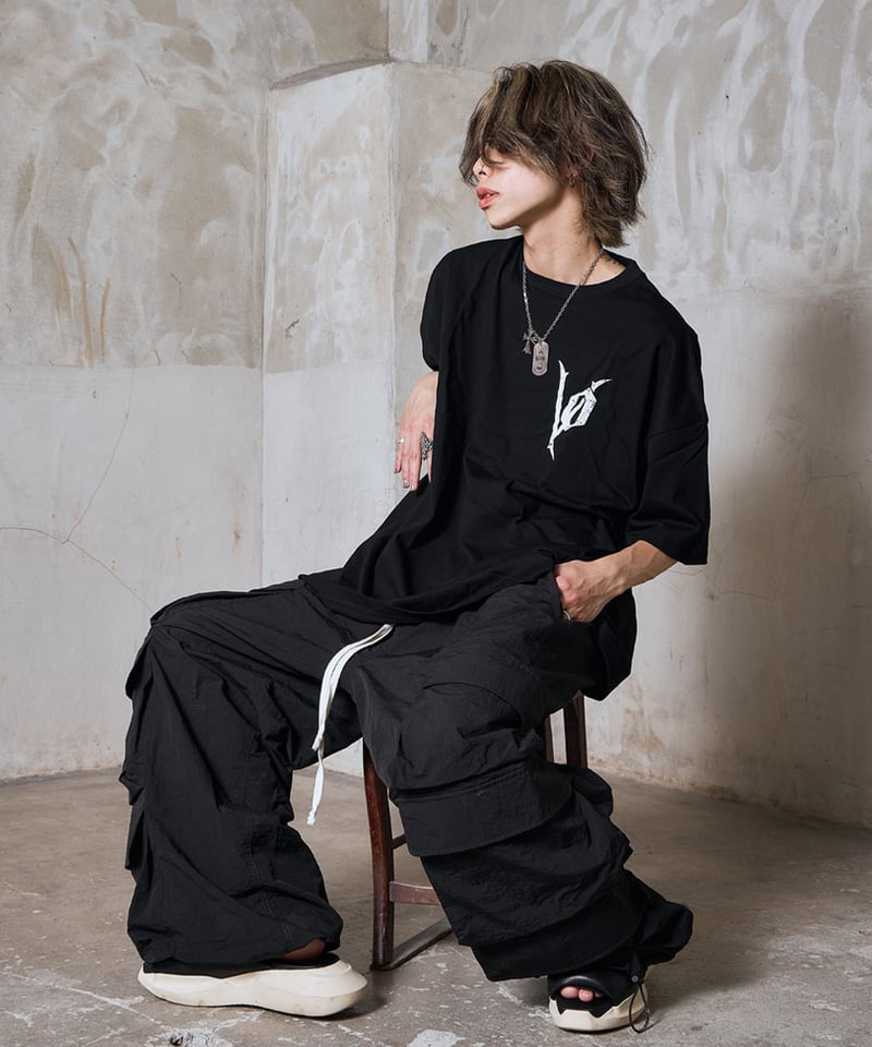 OVER FIT LOGO VINTAGE T-SHIRT / BLACK | Volff