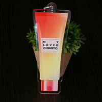 アクリルキーホルダー（アクキー）　かわいい色使いのチューブをモチーフ