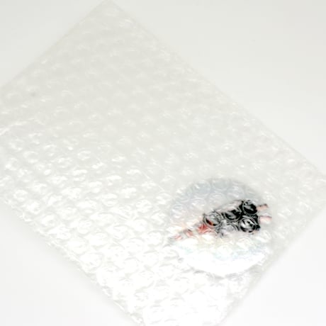 《おもしろ雑貨》ホログラム缶バッジ44mm　カラーコーンを被ってみた/SNS・インスタ映え/ウケ狙い/ギャググッズ