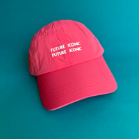 わかる人にはわかるキャップ FUTURE ICONIC