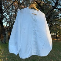 アジュンマ ブラウス