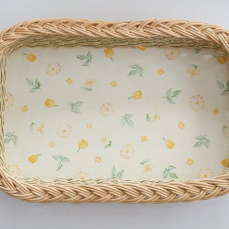 TRAY