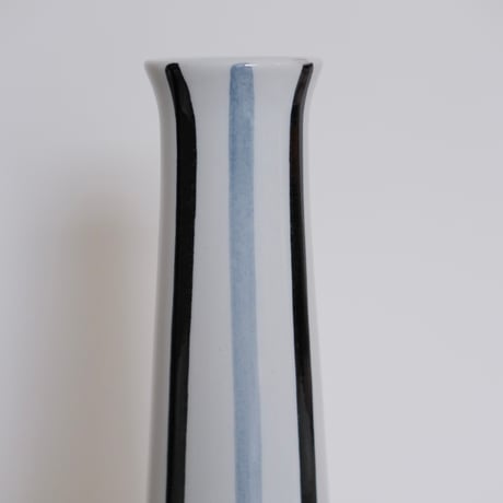 ARABIA FLOWER VASE