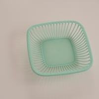 PLASTIC BASKET (B)