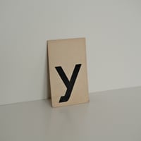 CARD (y)