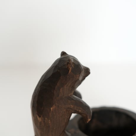 WOOD CARVING BEAR (ASHTRAY)