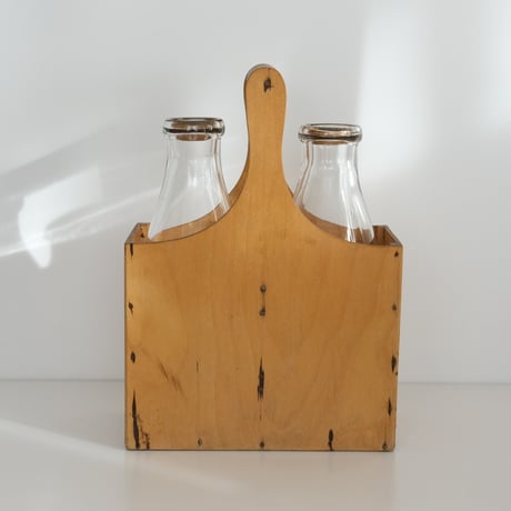 VALIO MILK BOTTLE WITH WOODEN CASE
