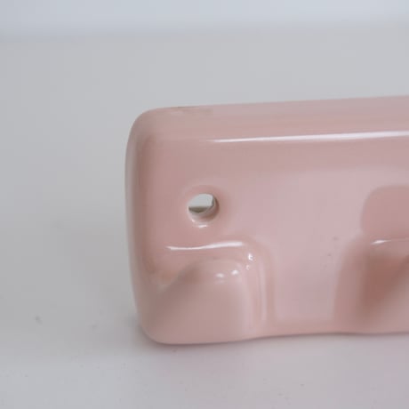 CERAMIC HOOK