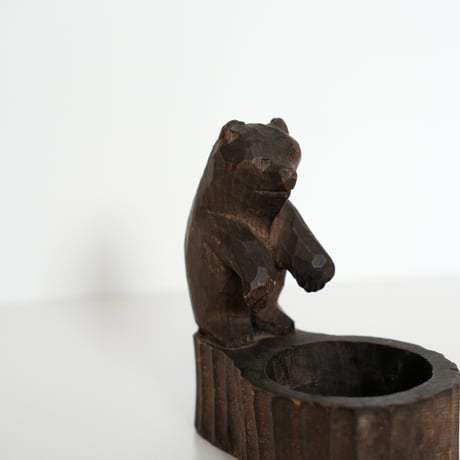 WOOD CARVING BEAR (ASHTRAY)