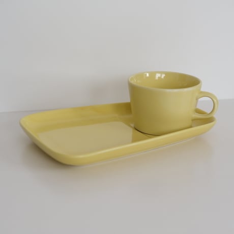 ARABIA TV SET YELLOW