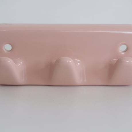 CERAMIC HOOK