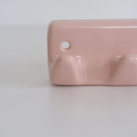 CERAMIC HOOK
