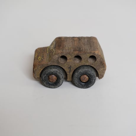 TOY CAR