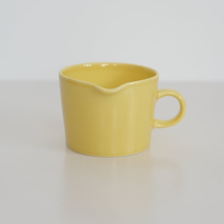 ARABIA YELLOW TEEMA CREAMER