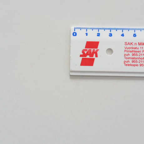 PLASTIC RULER