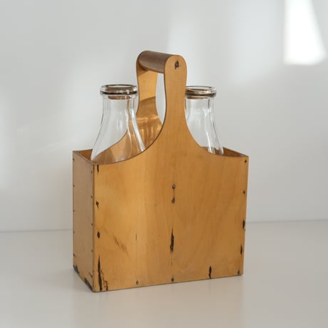 VALIO MILK BOTTLE WITH WOODEN CASE