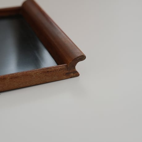 BLACK TRAY
