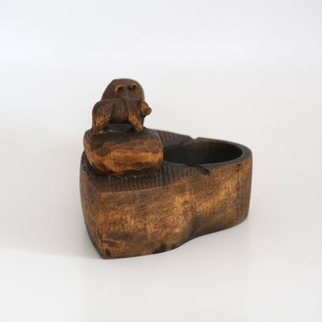 WOOD CARVING BEAR (A)
