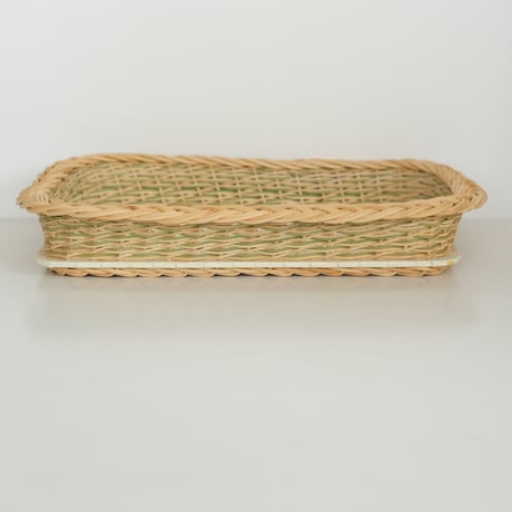TRAY